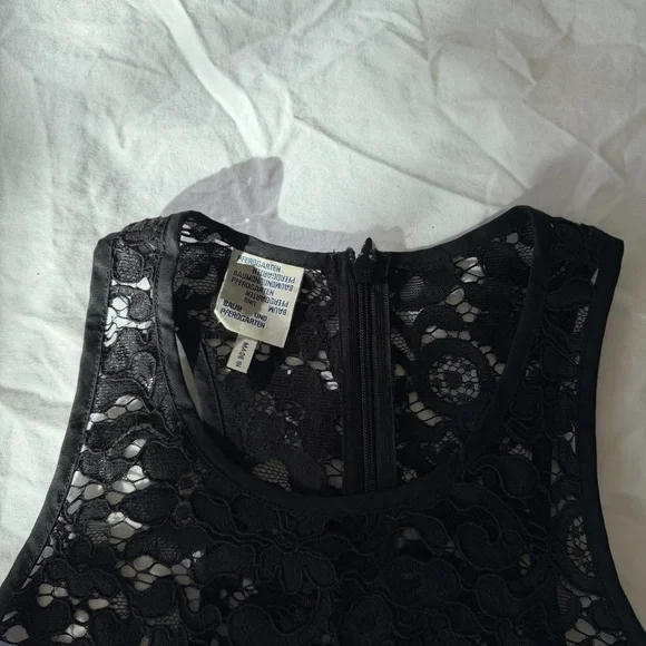 Baum und Pferdgarten Black Lace Top - Picture 3 of 5